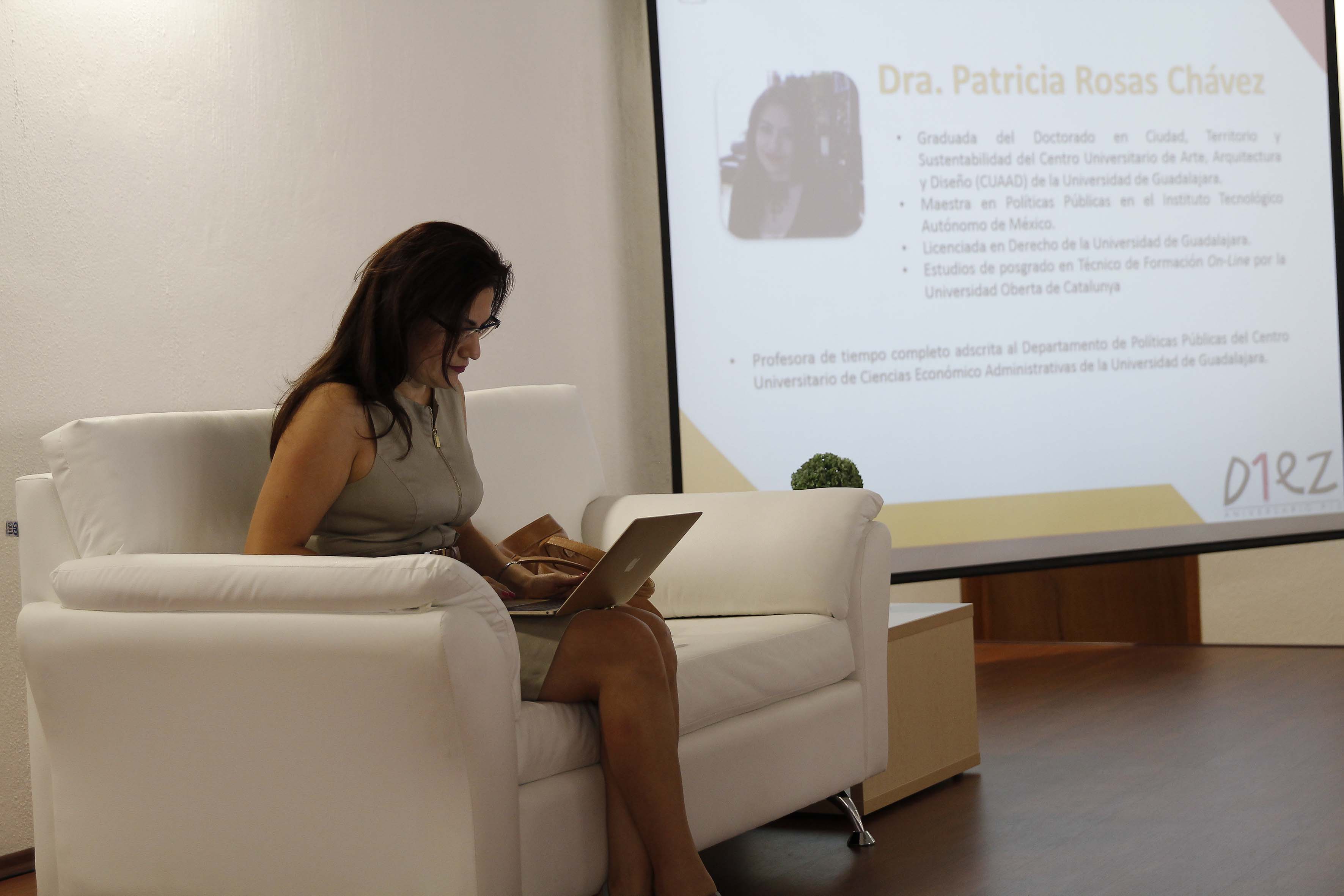 Finalizan festejos del décimo aniversario de la Preparatoria 15