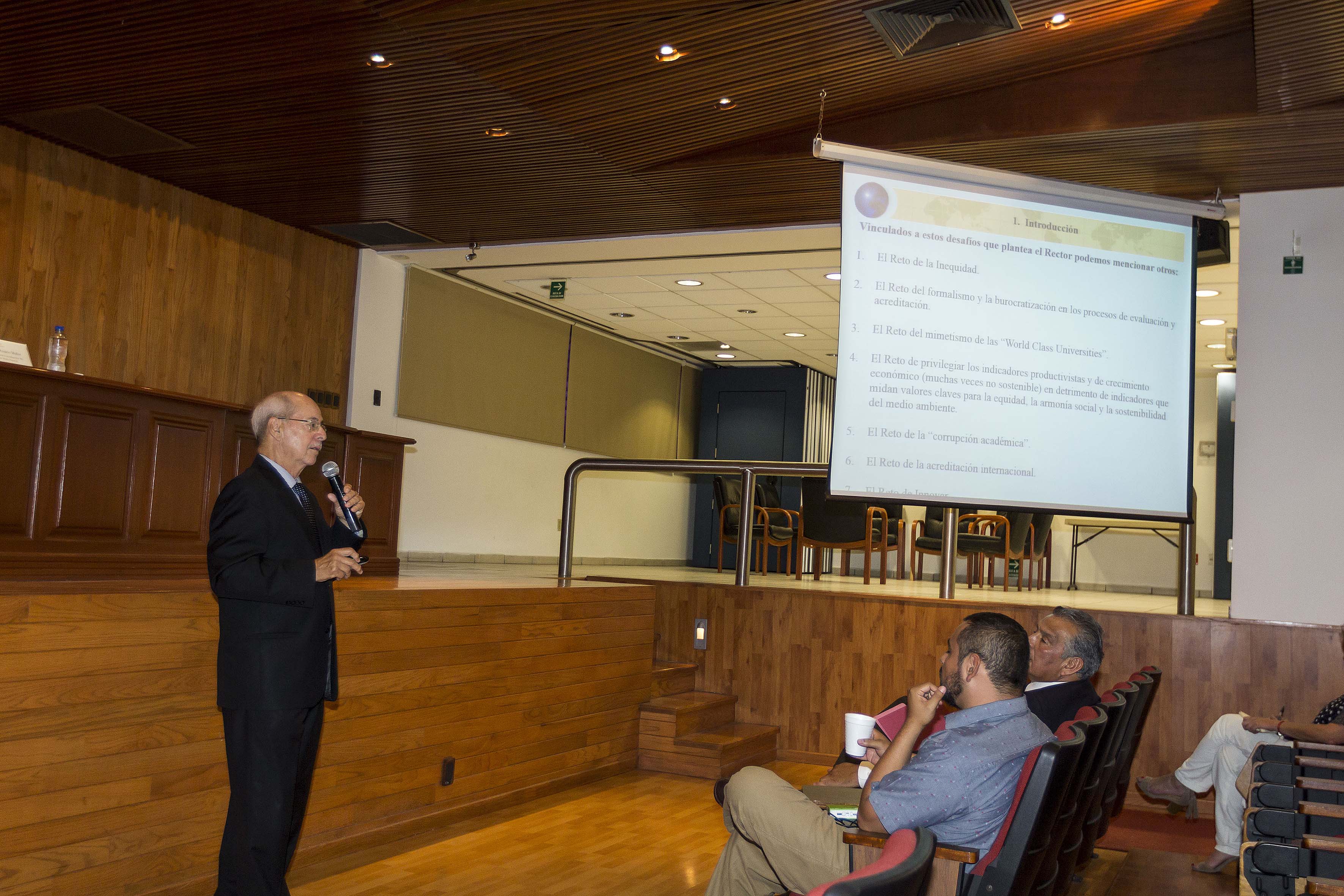 Innovación y responsabilidad social, retos de la educación superior
