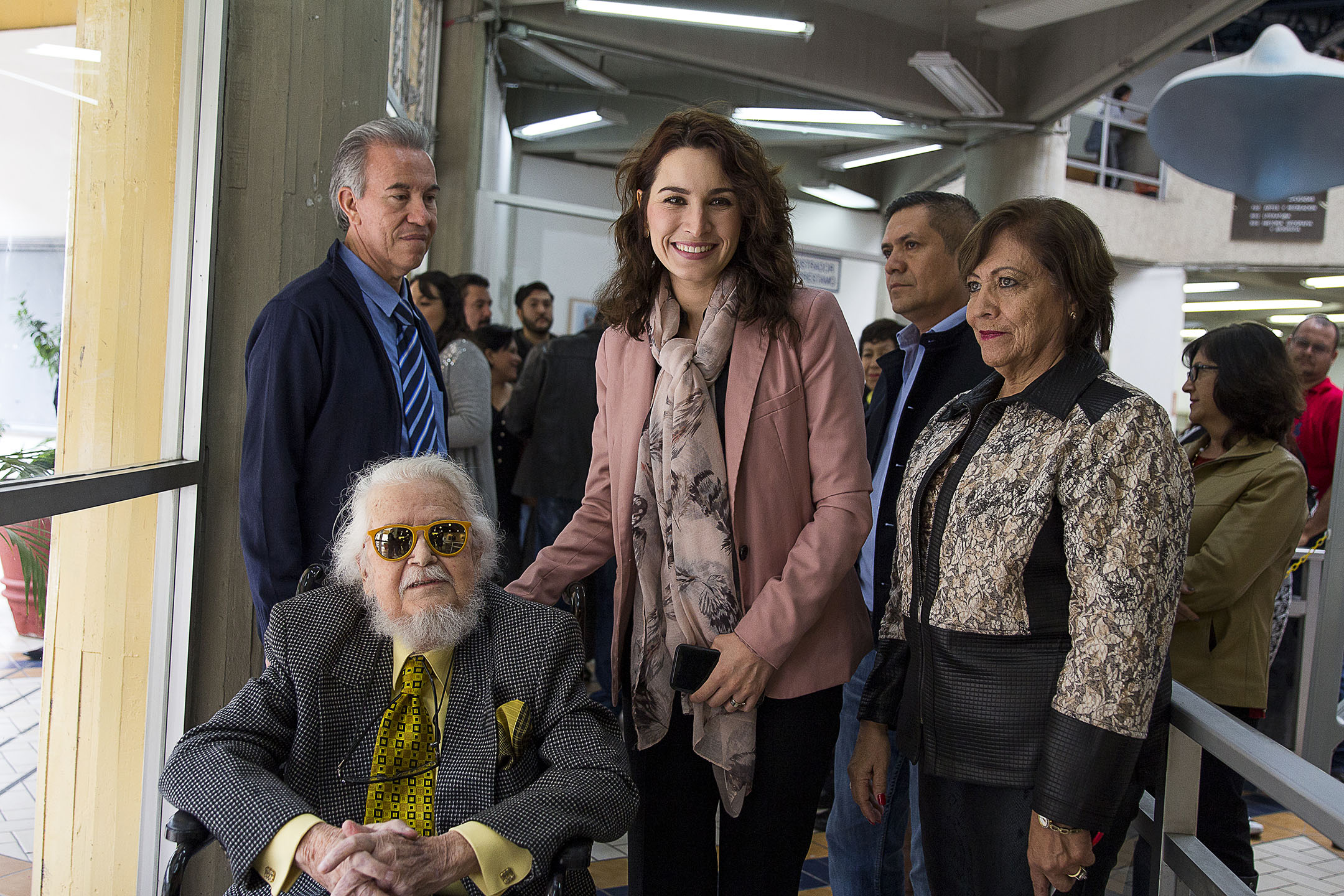 Rinden Homenaje al escritor Fernando del Paso