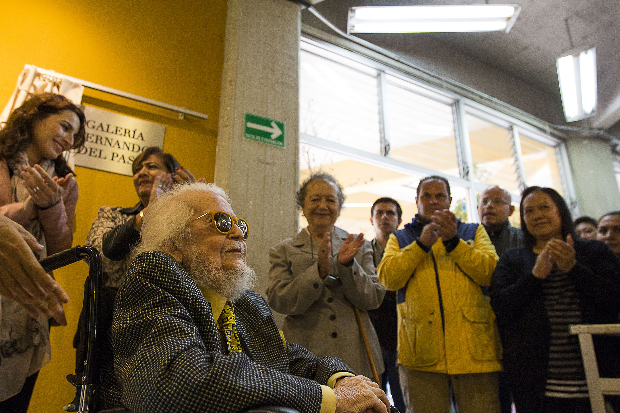 Rinden Homenaje al escritor Fernando del Paso
