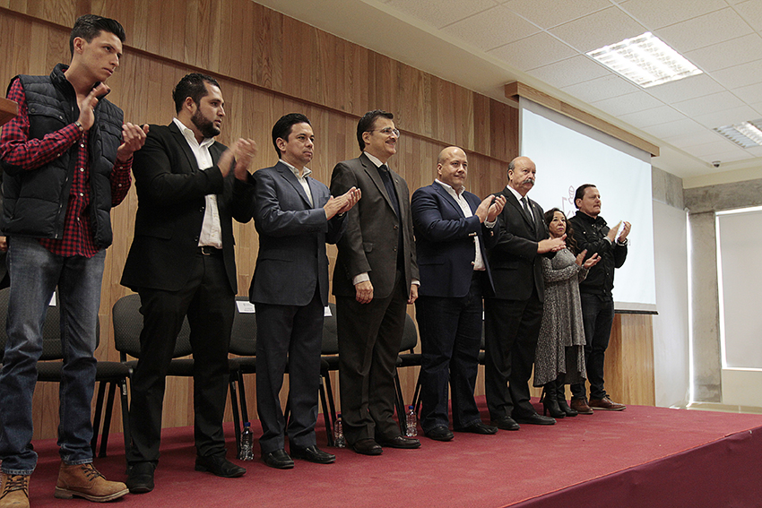 Presentan en la Preparatoria 18 de la UdeG “Becas Prepárate”