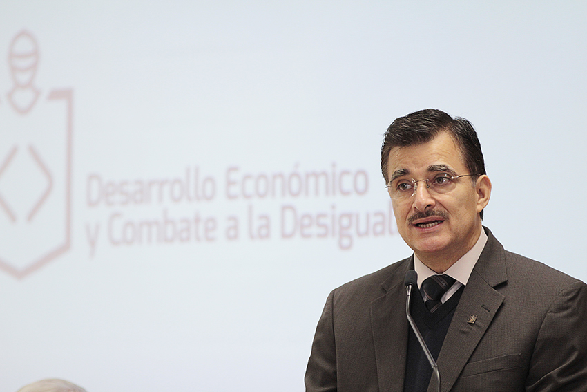 Presentan en la Preparatoria 18 de la UdeG “Becas Prepárate”