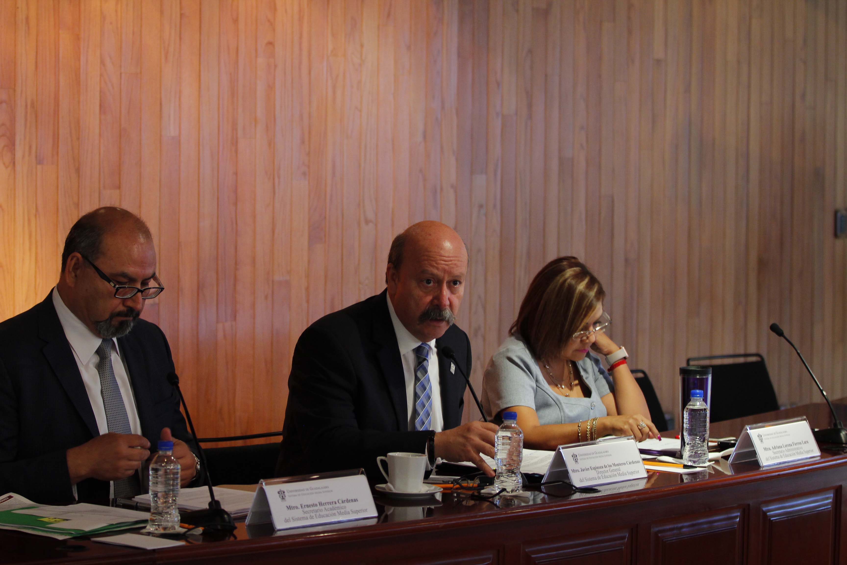 Realiza CUEMS sesión extraordinaria