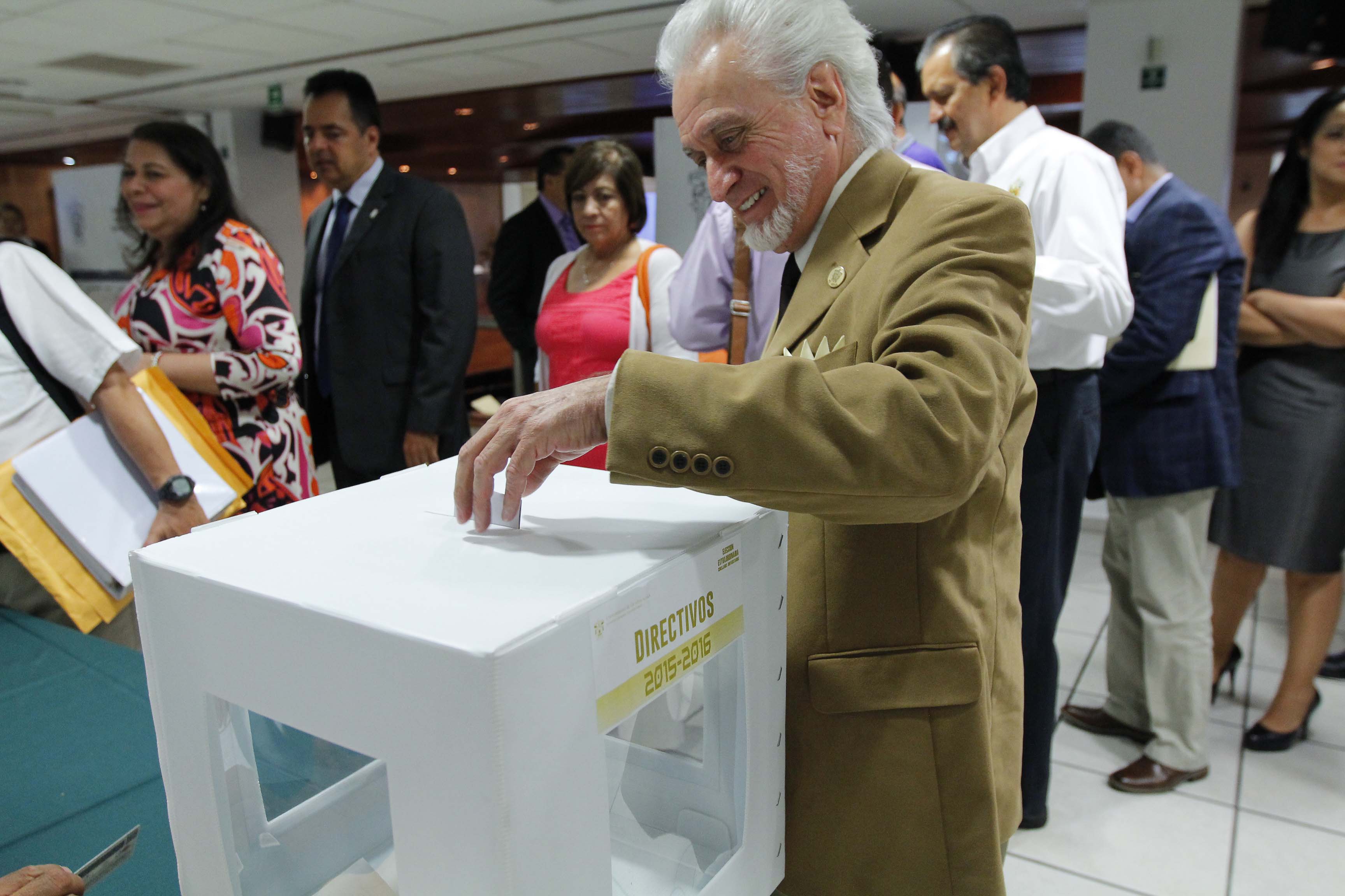 Realiza CUEMS sesión extraordinaria