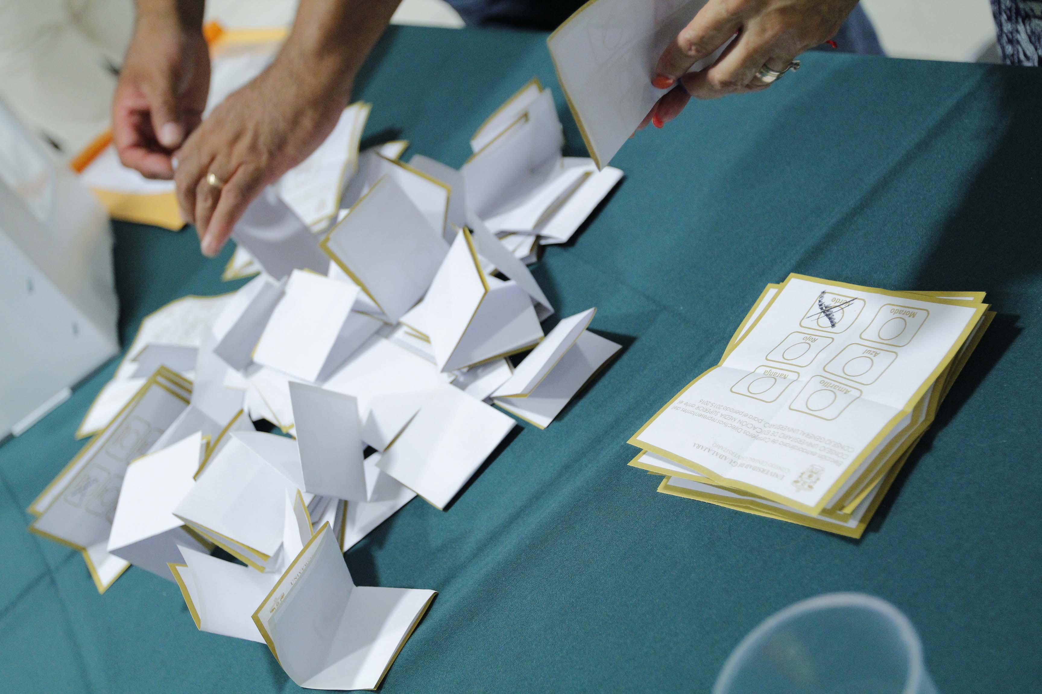 Realiza CUEMS sesión extraordinaria