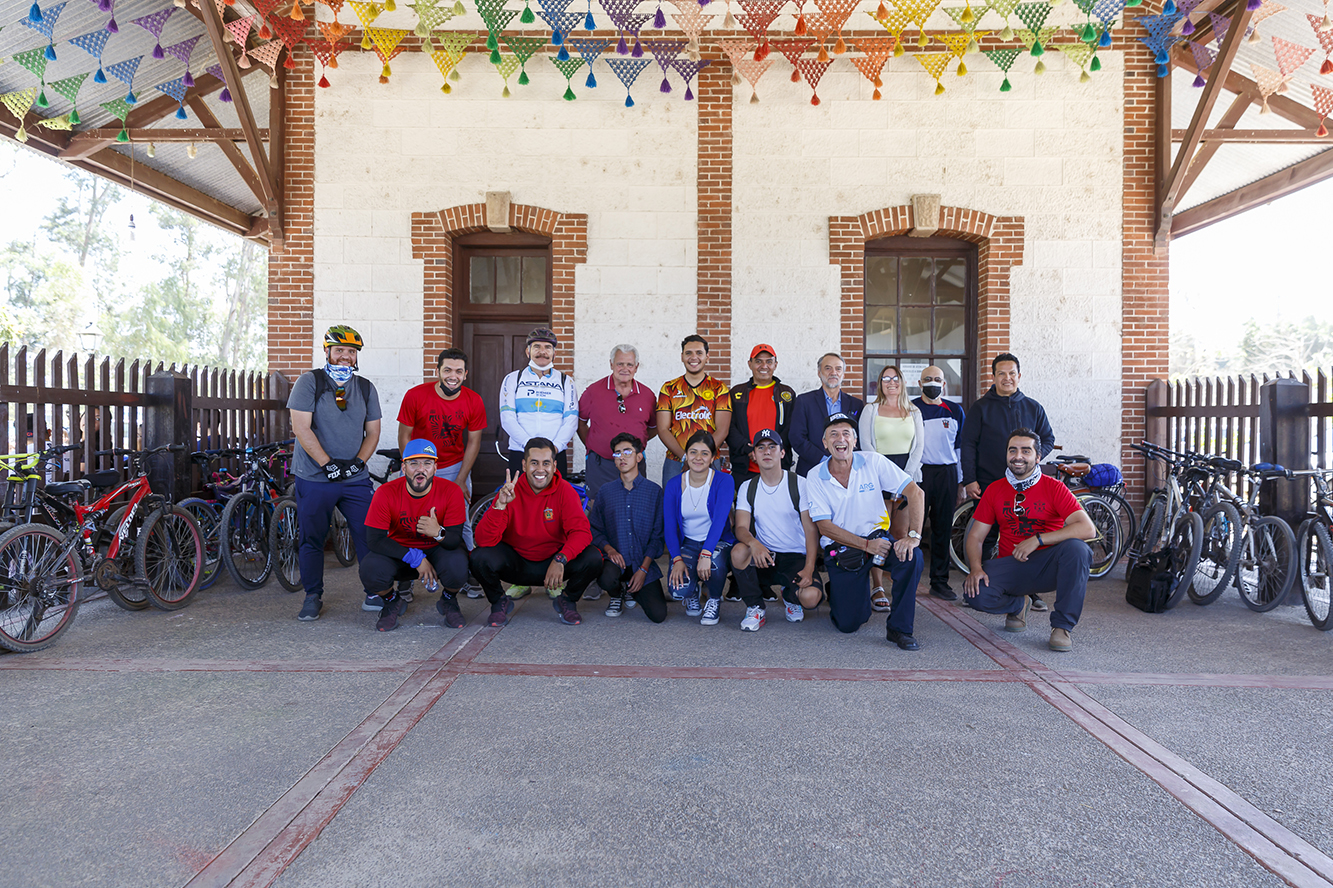 Grupo de participantes del evento