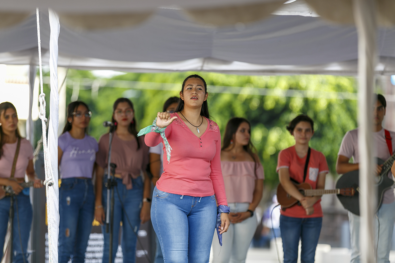 Alumnos en expresión artistica