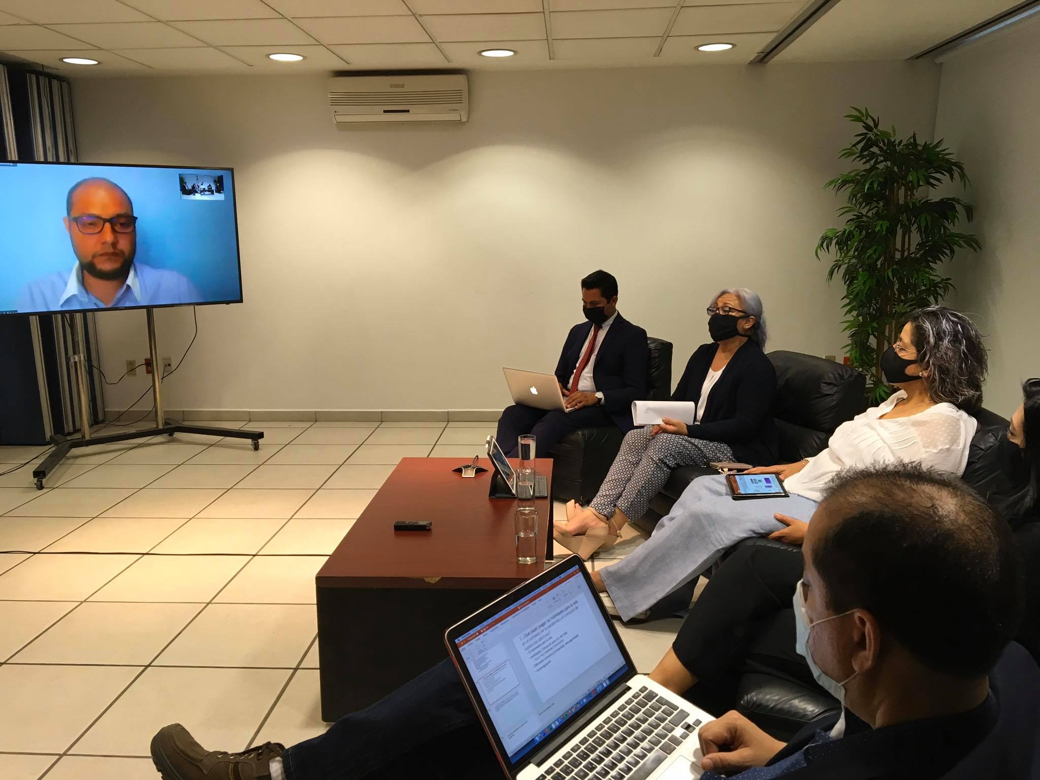Expertos que participan en el segundo conversatorio del Pre Congreso Habilidades para la vida en tiempo de crisis