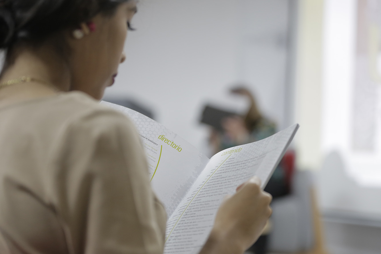 Persona leyendo