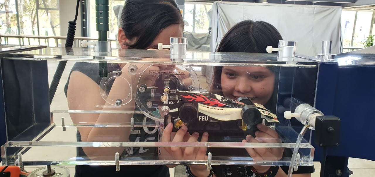 Integrantes de la escudería Girls Tonaltech Racing