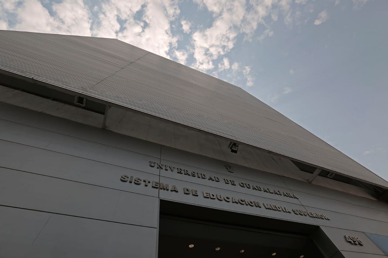 Fachada Edificio Valentín Gómez Farías de la Universidad de Guadalajara