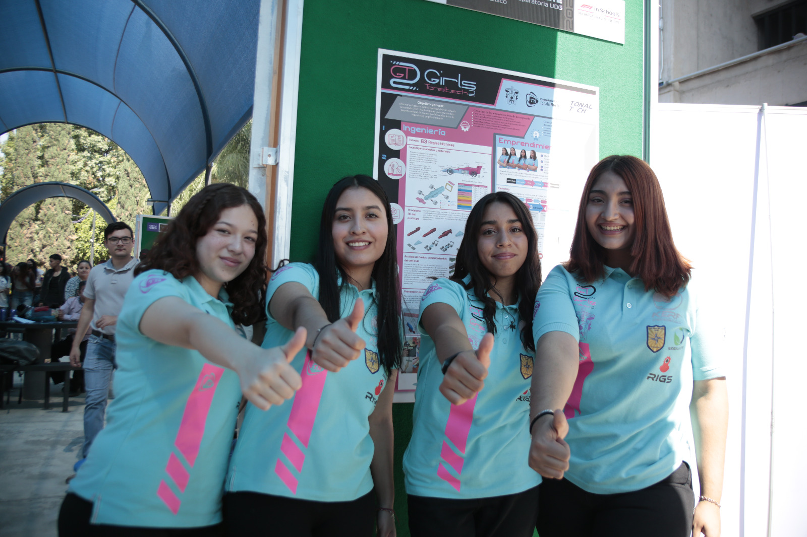 integrandes escudería Girls Tonaltech Racing dos