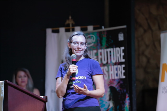 Autoridad del evento en uso de la voz