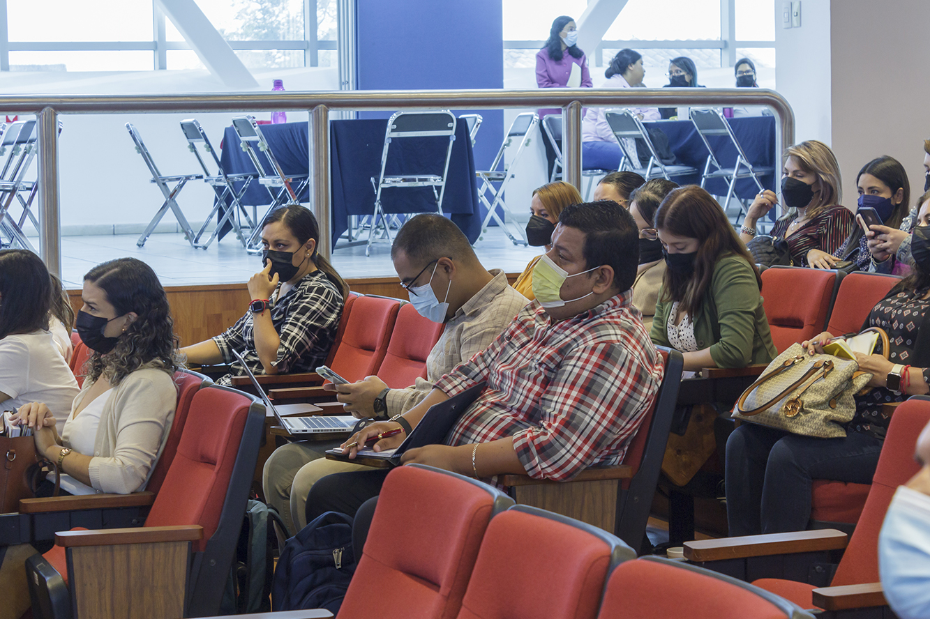 Grupo de personas participantes del taller