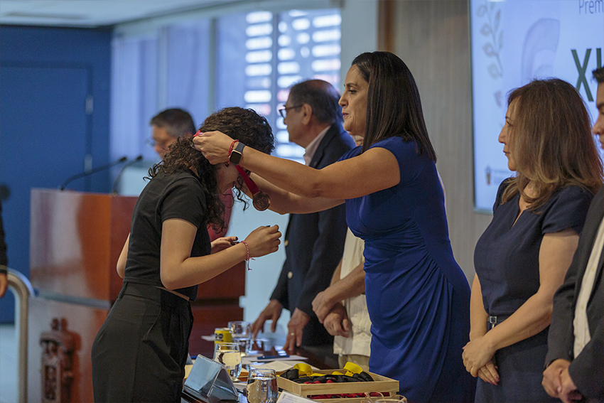 premian ganadores de la Olimpiada Mexicana de Filosofía