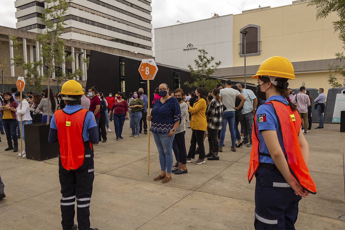 Participantes en primer Macrosimulacro Nacional 2021