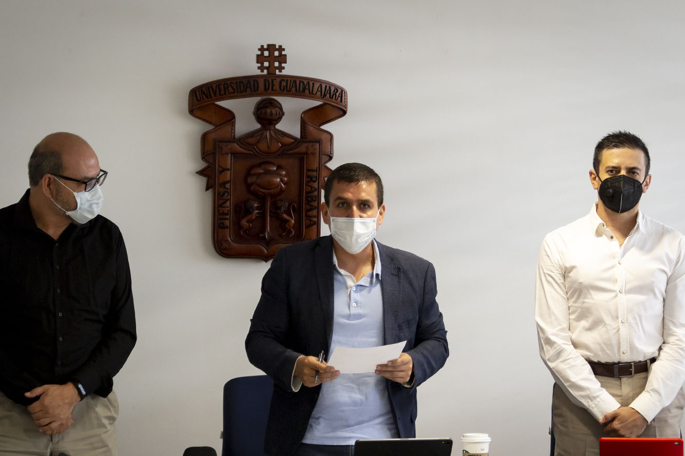 Autoridades del evento en sesión de cuems