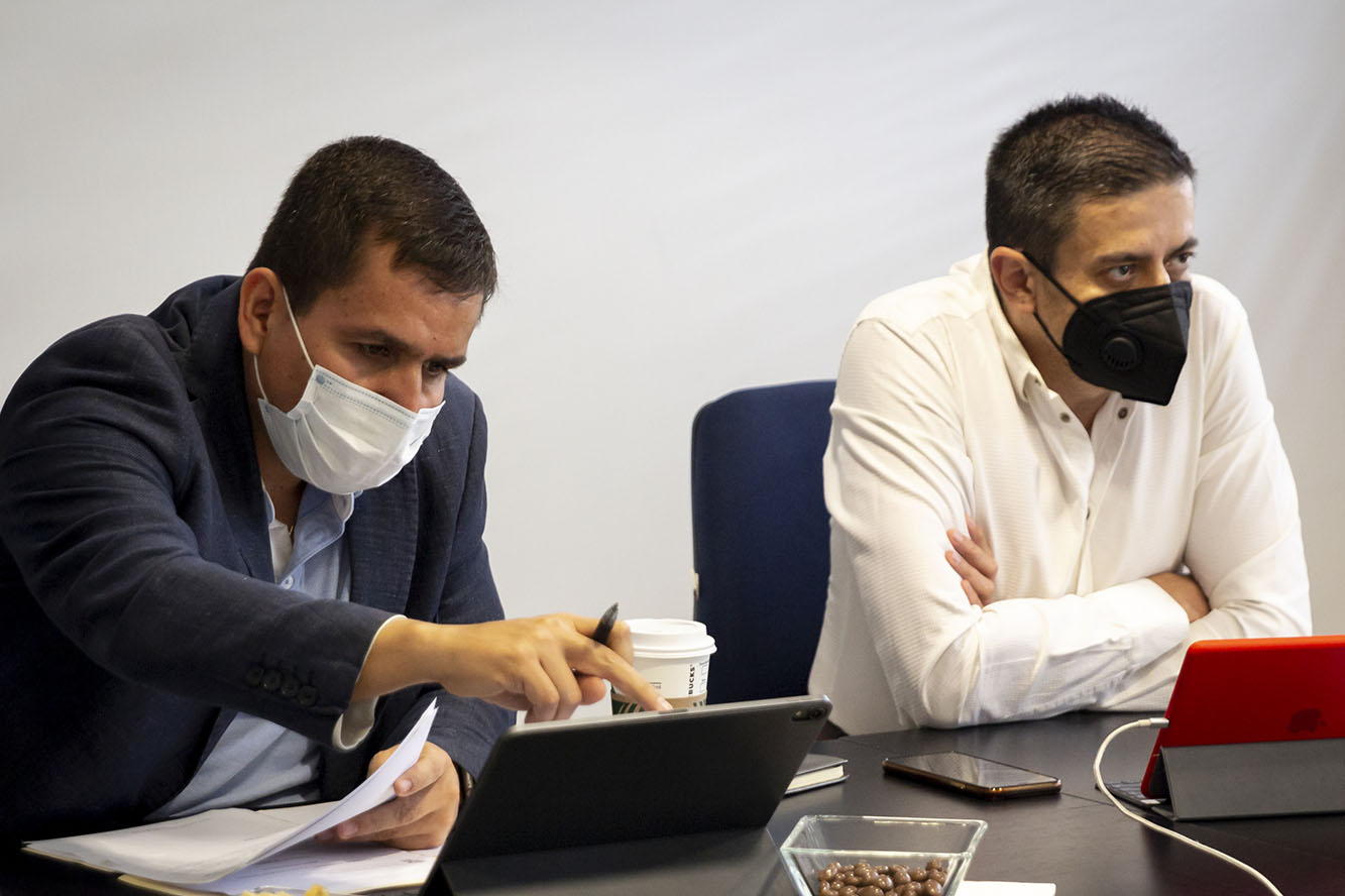 Autoridades del evento en sesión de cuems