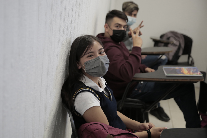 alumnos en aula