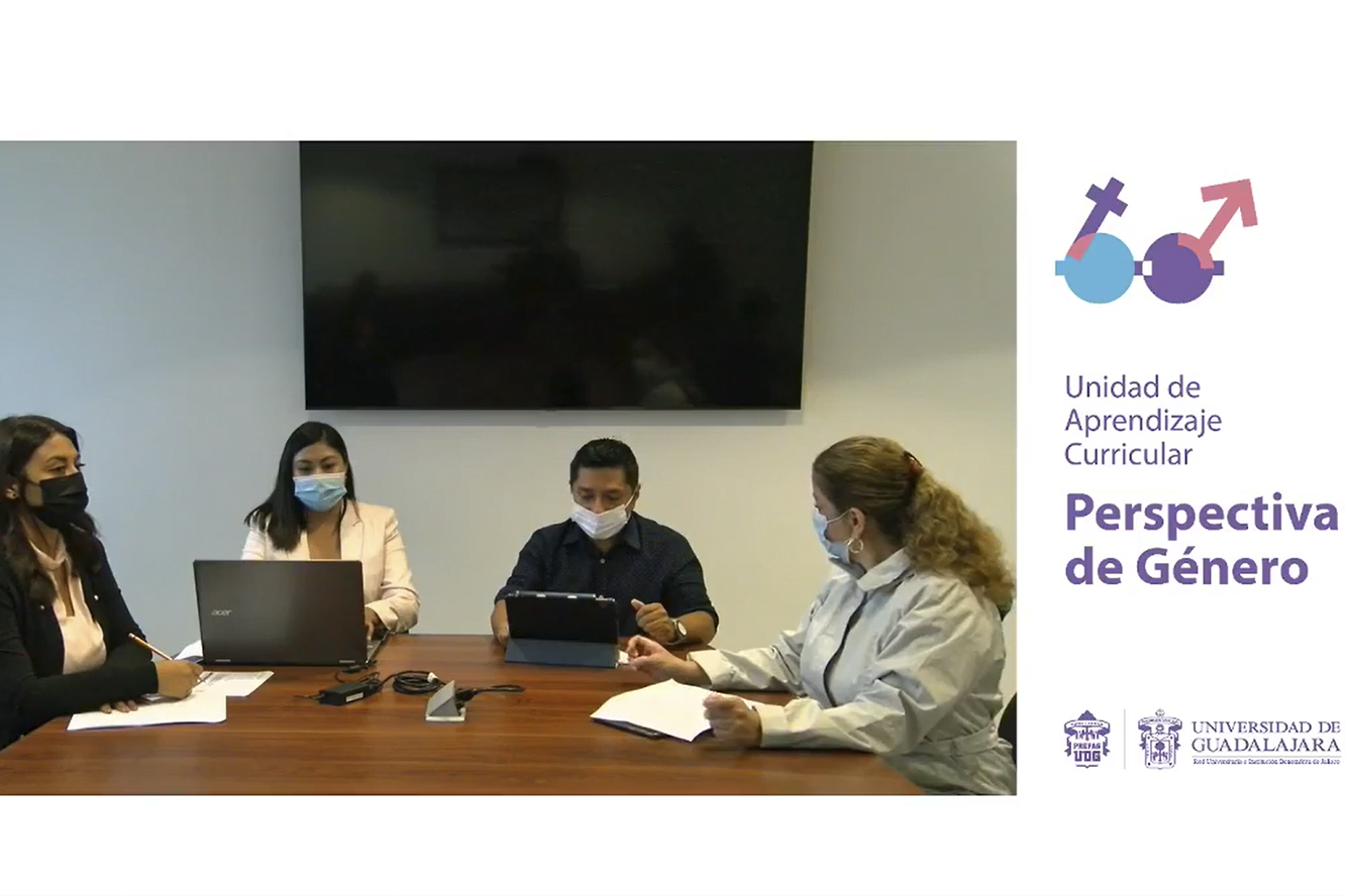 Autoridades del evento en presentación