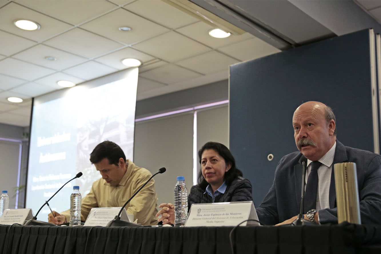 Integrantes de la mesa del presídium