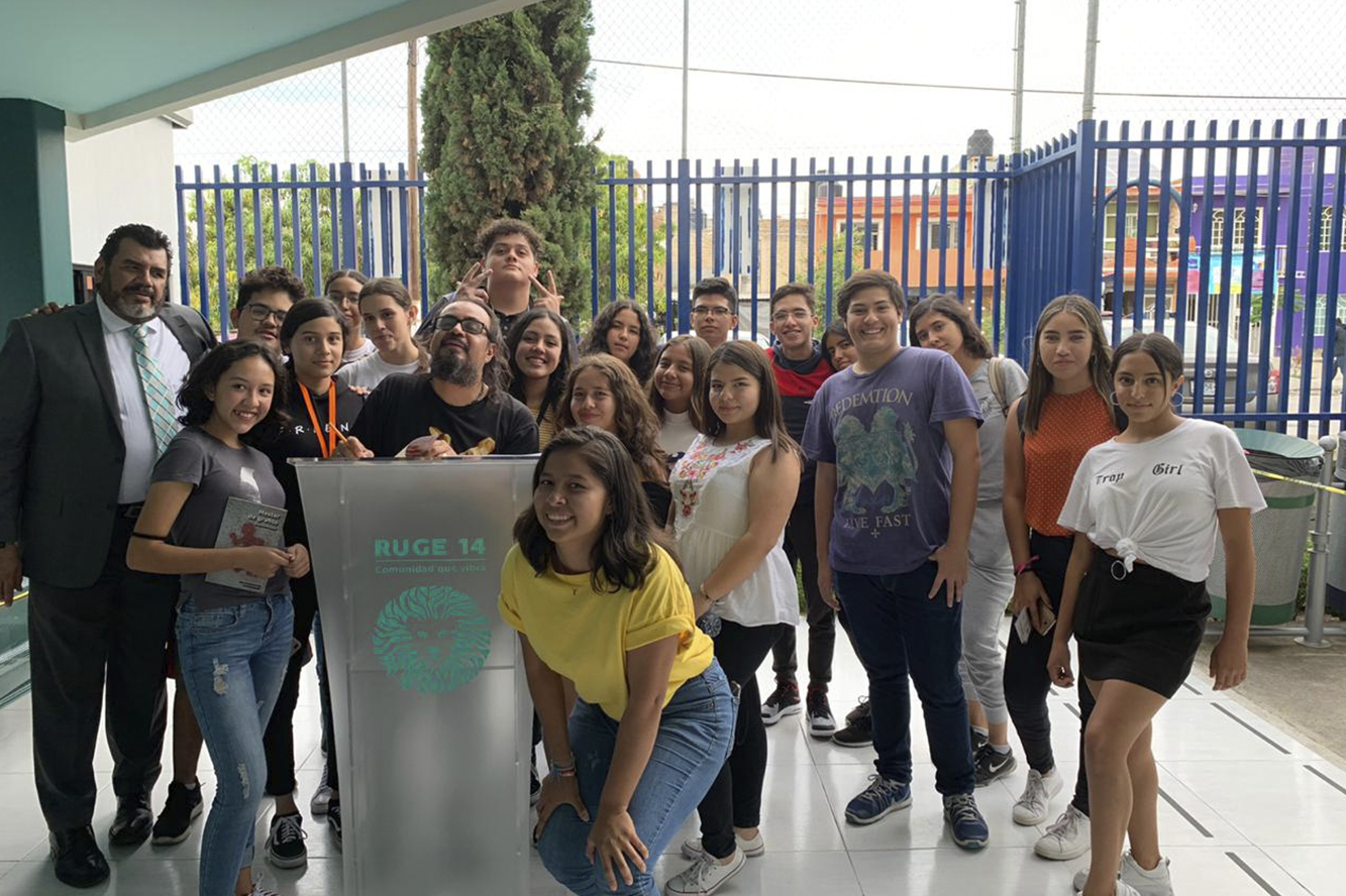 Grupo de alumnos participantes del evento