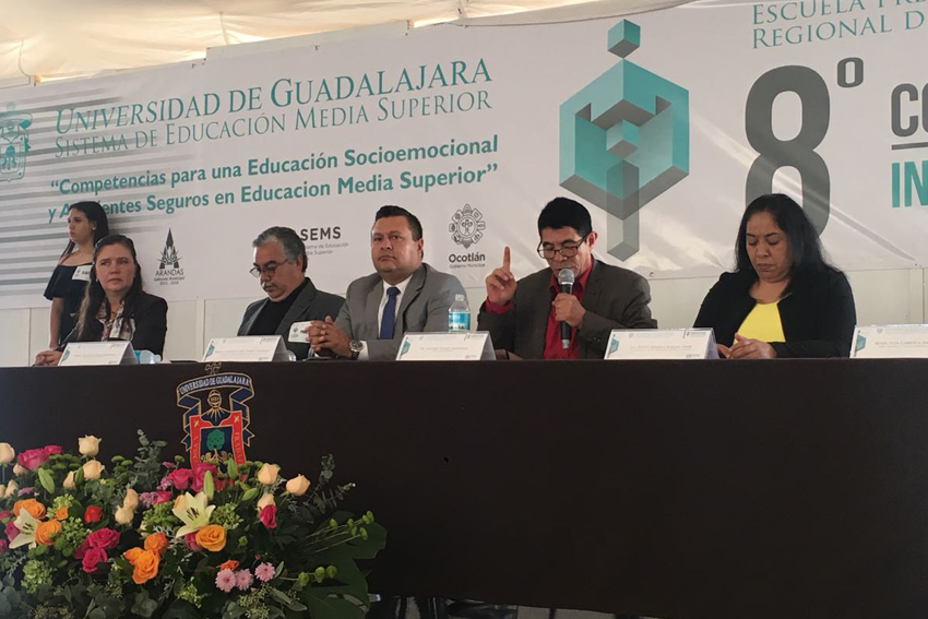 Autoridades del presidium