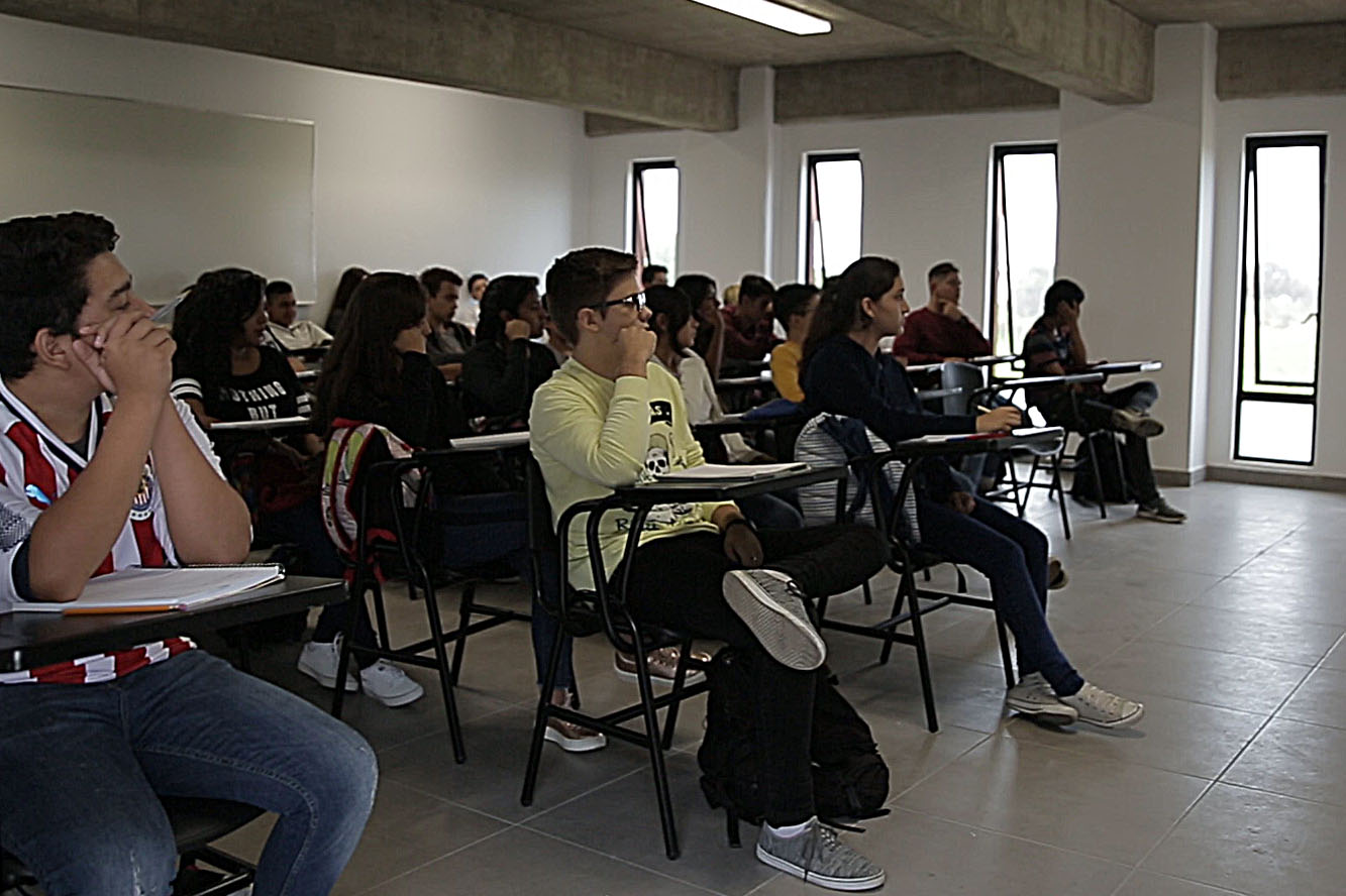 Alumnos en aula