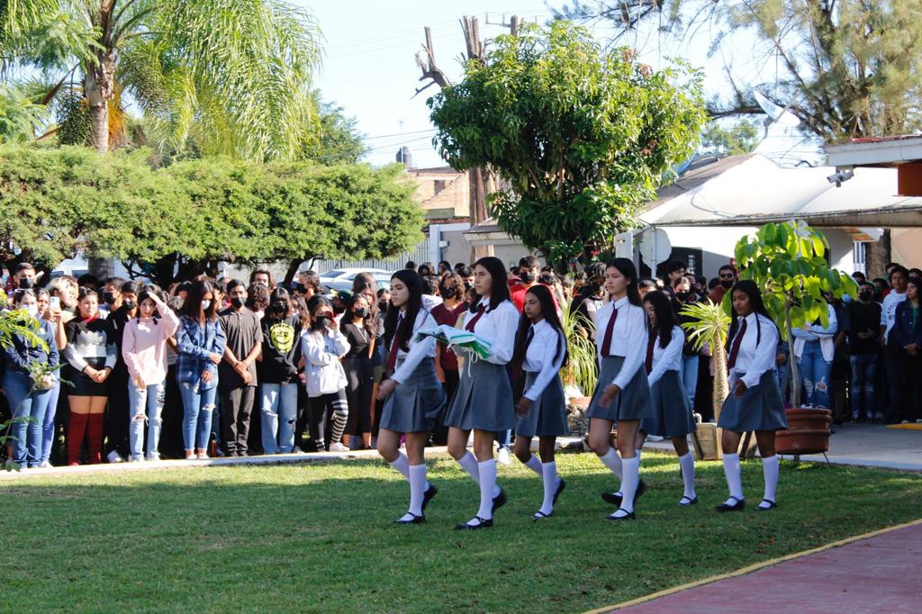 Escolta con bandera Eco School