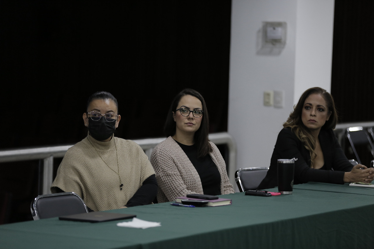 Participantes en reunión