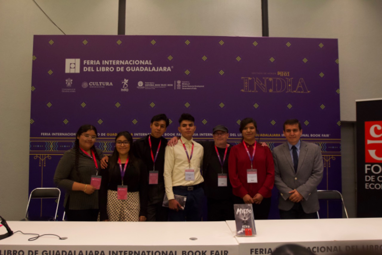 Grupo de ganadores con el maestro César Barba