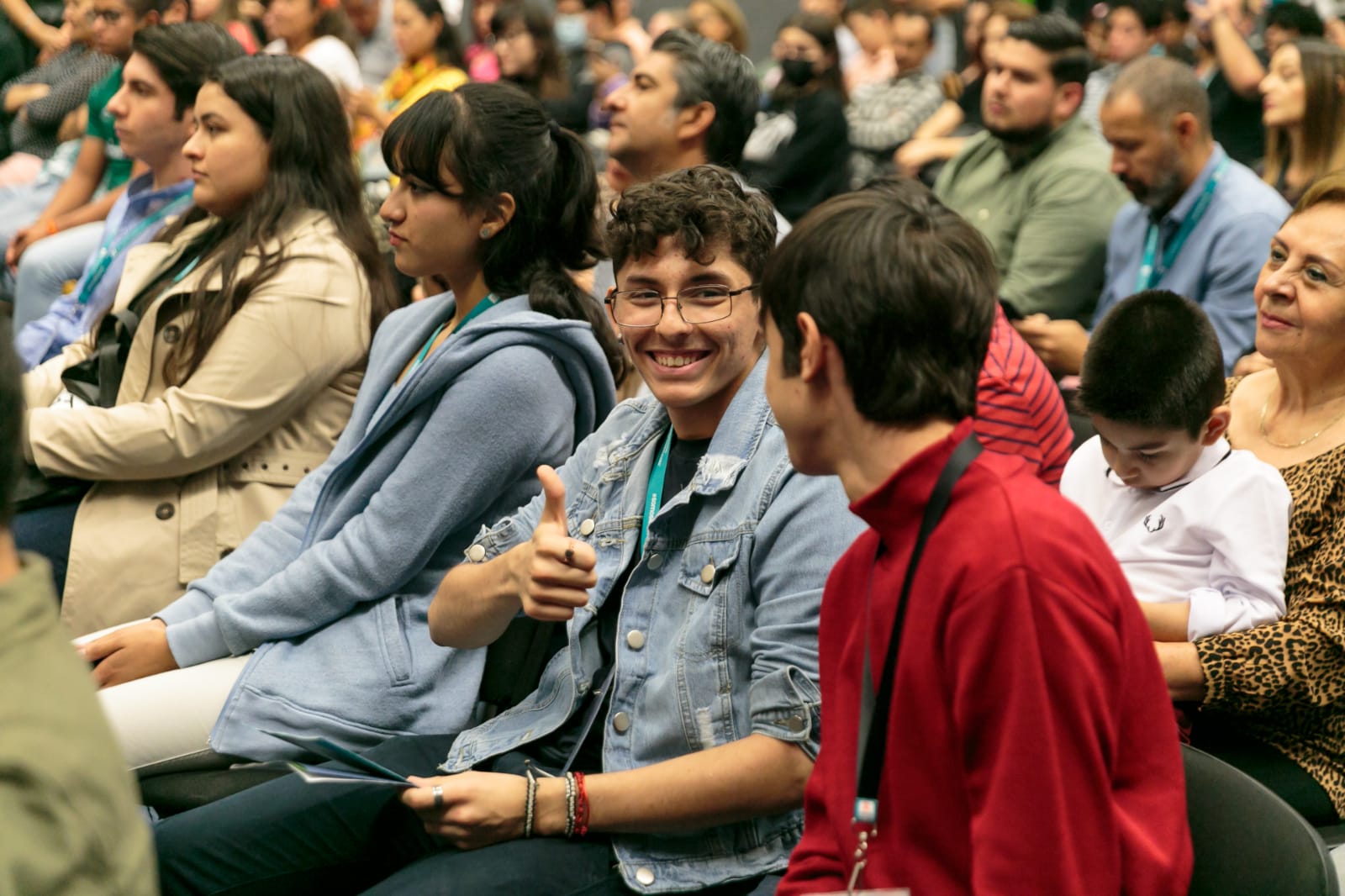personas asistentes al evento