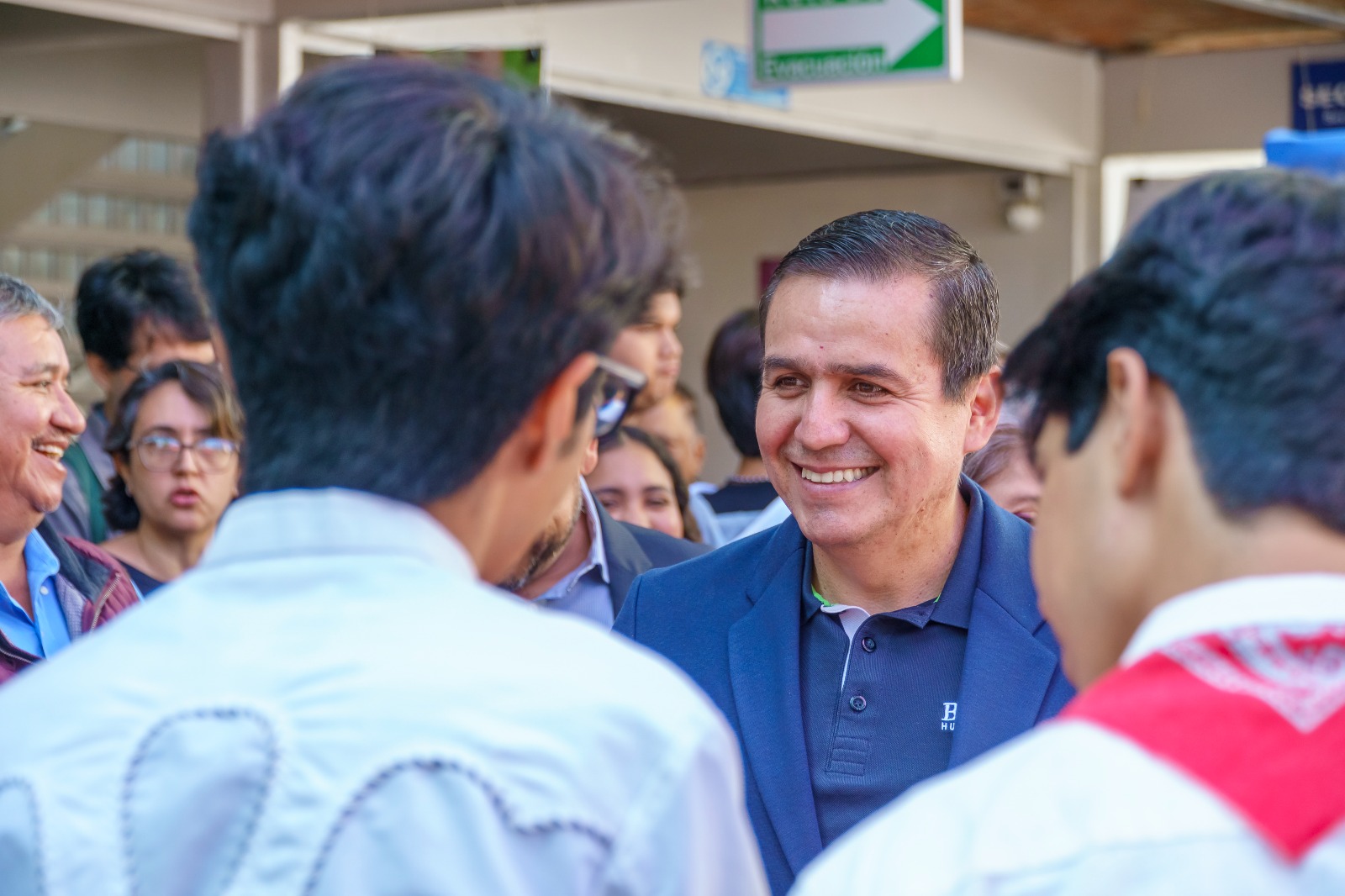 Recorrido por pasillos en feria gastronómica