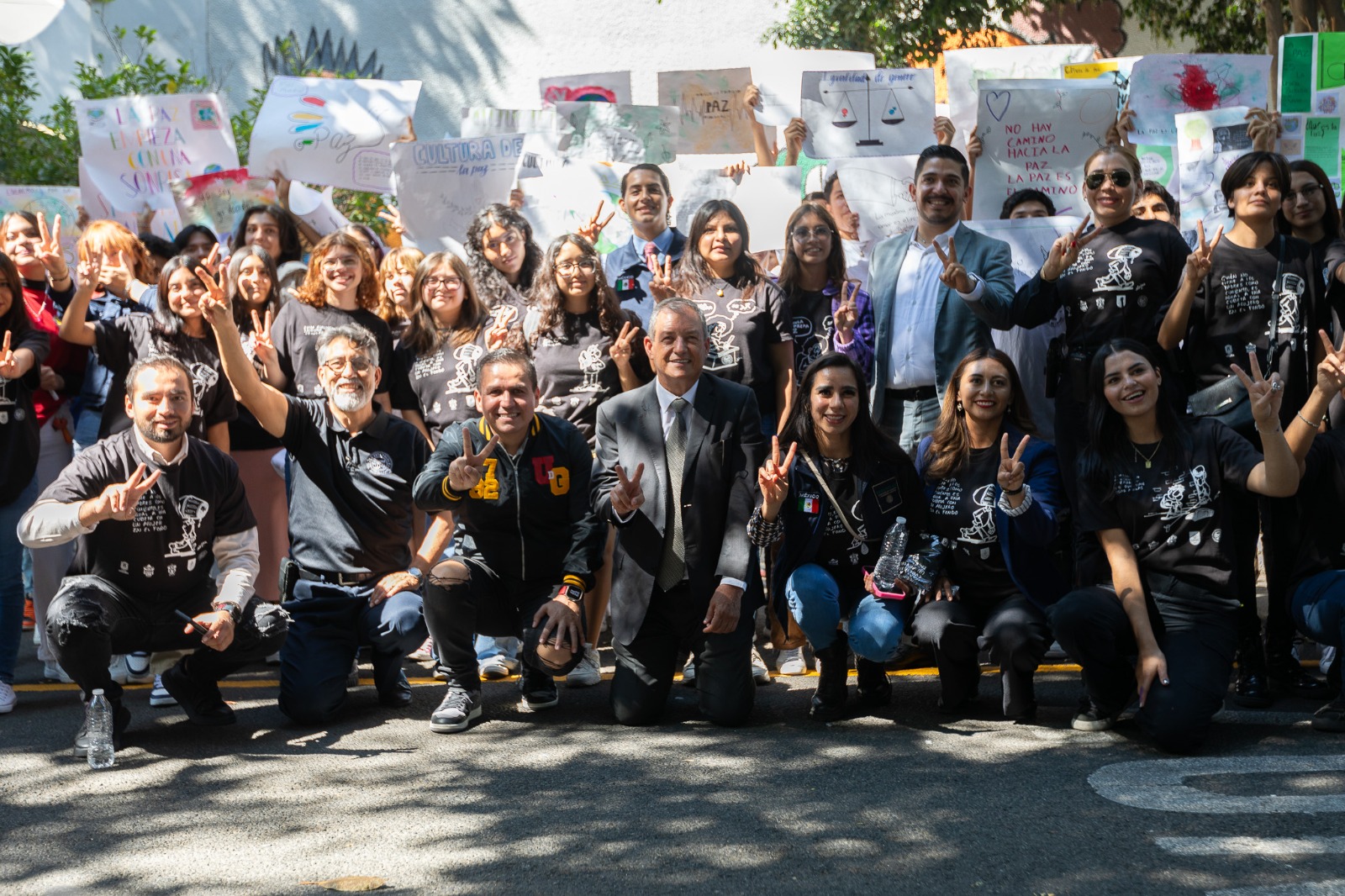 grupo de participantes en actividad