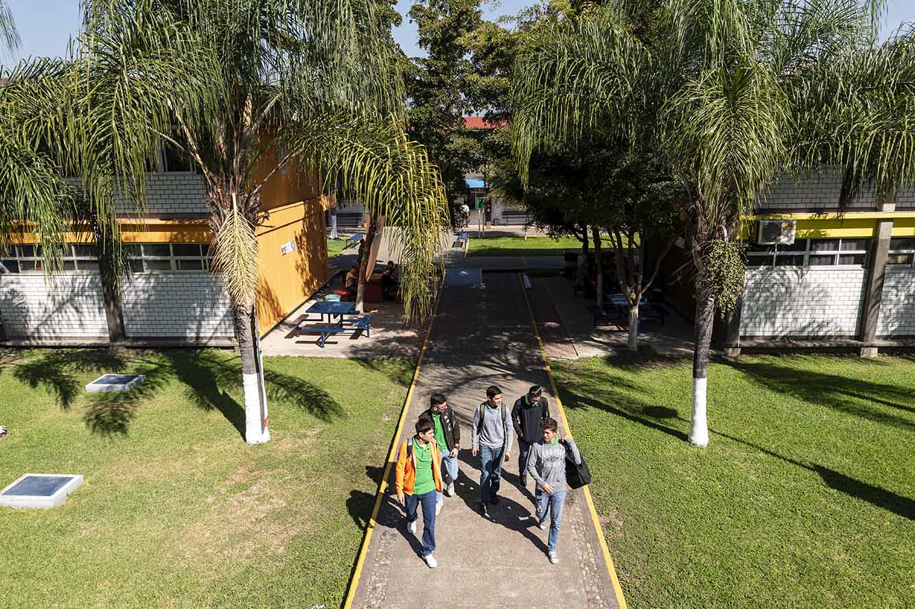 Pasillo del plantel