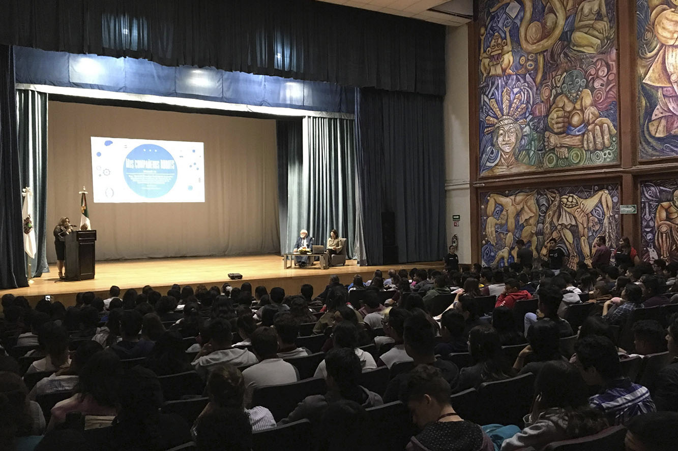 Expositor en auditorio