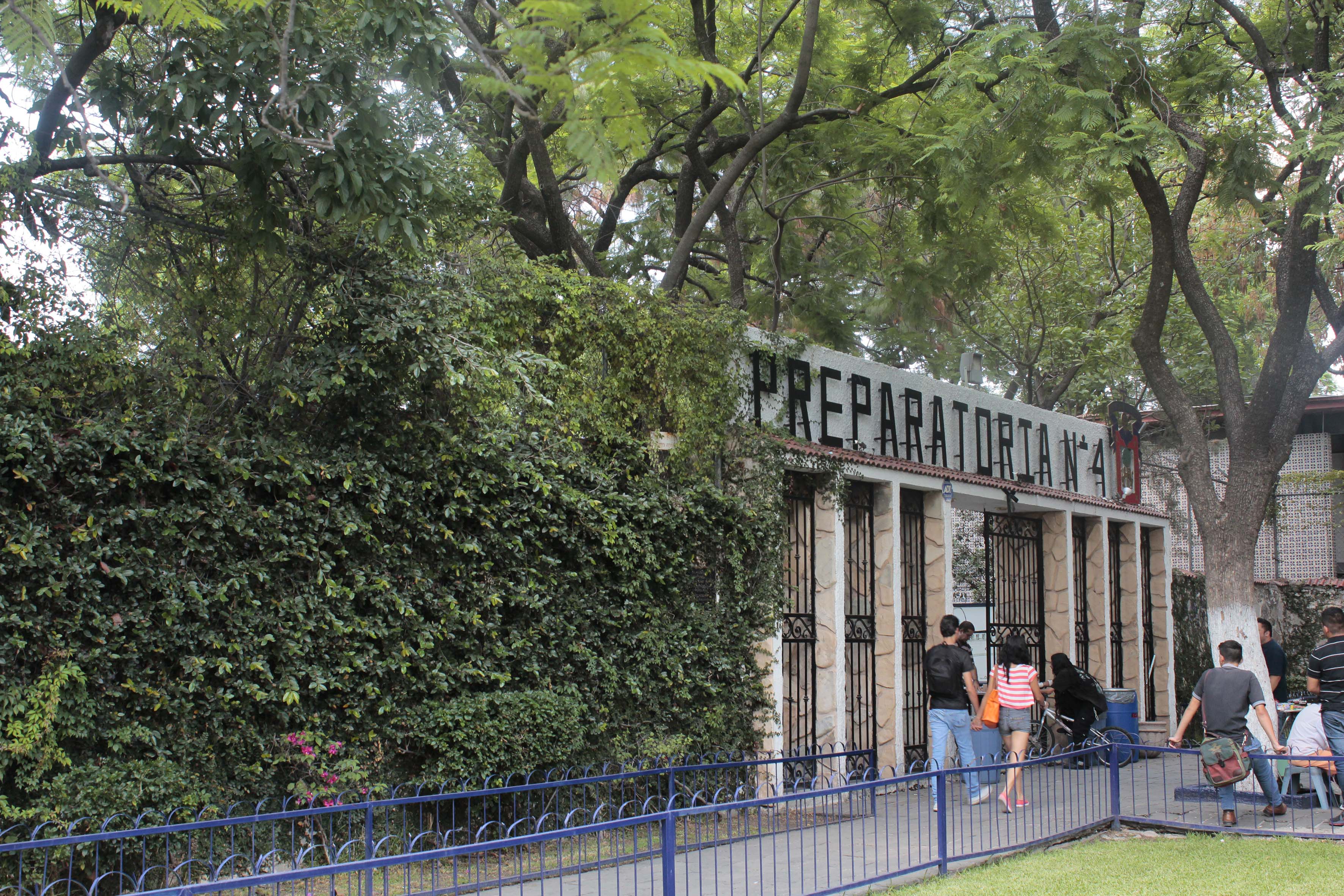 Fachada de la preparatoria