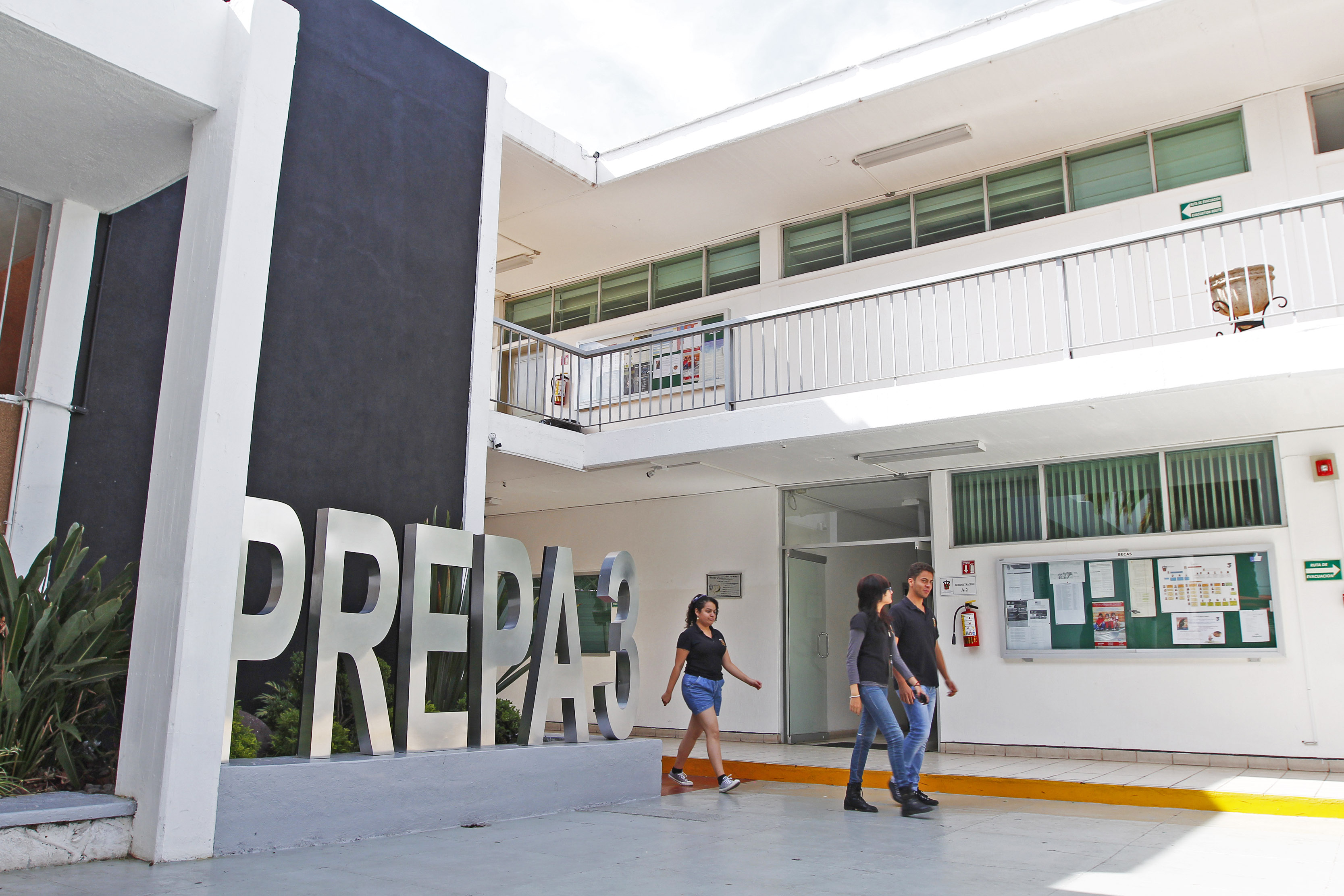Patio del plantel