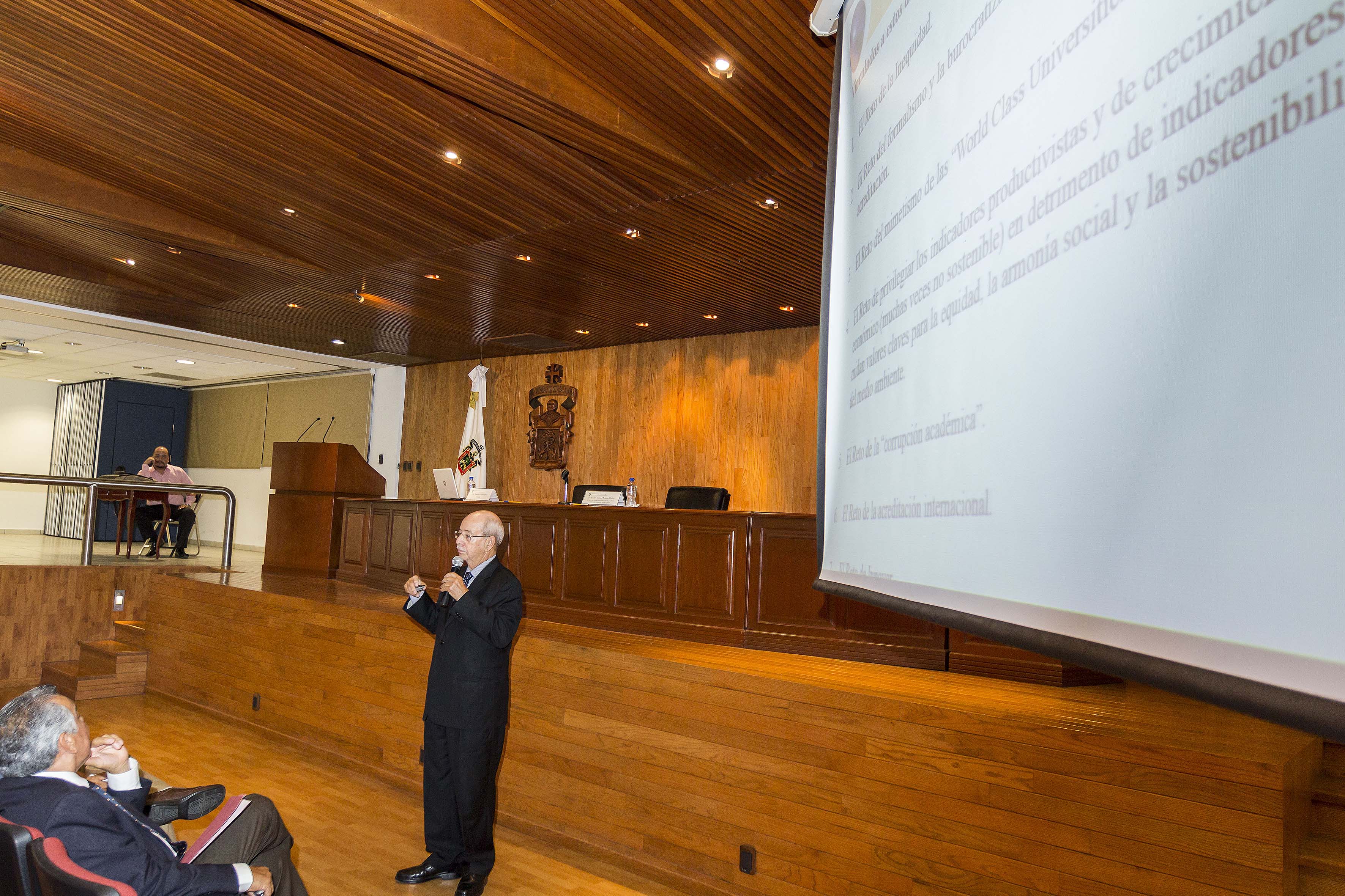 Innovación y responsabilidad social, retos de la educación superior