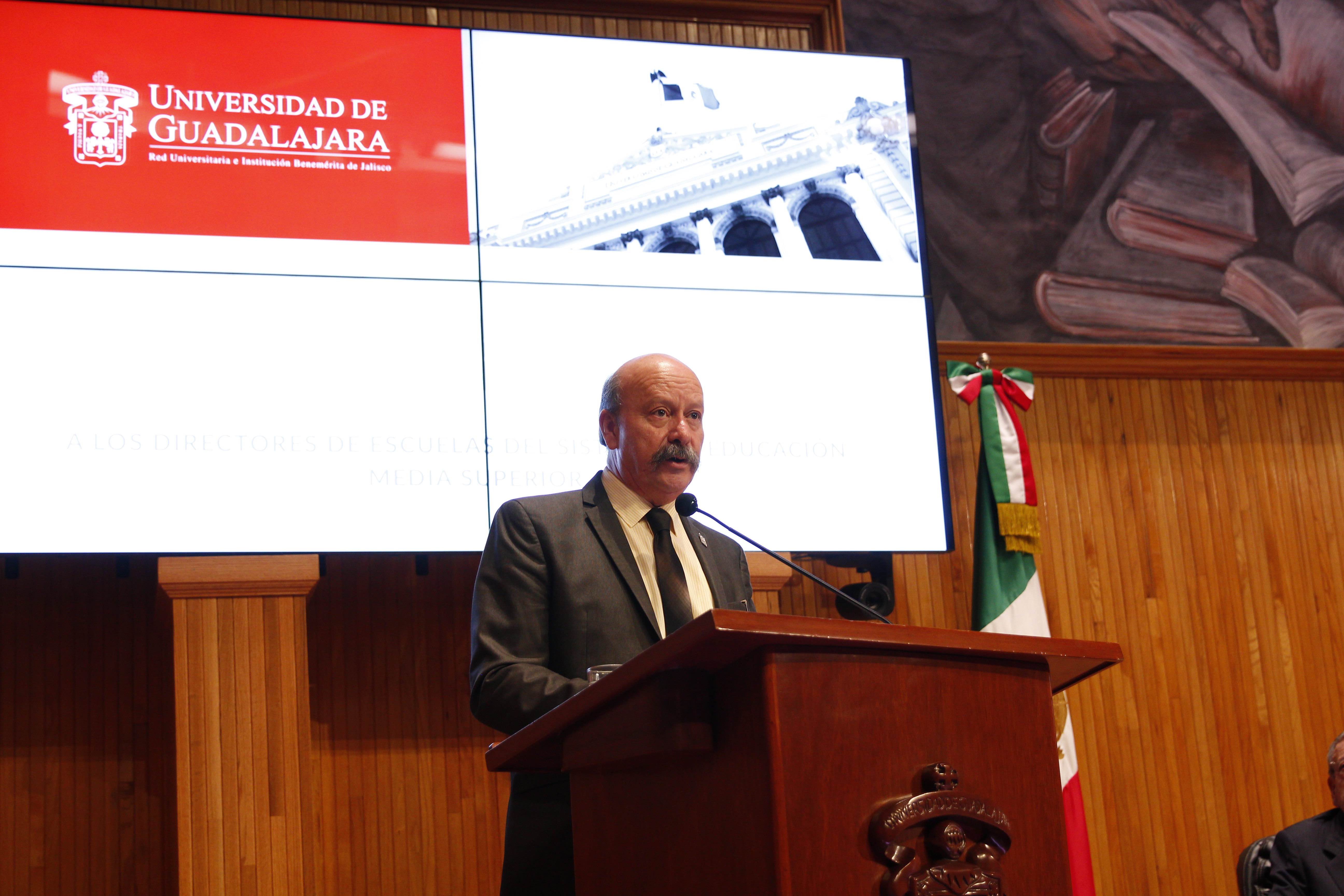 Entregan nombramientos a 66 directores de preparatorias