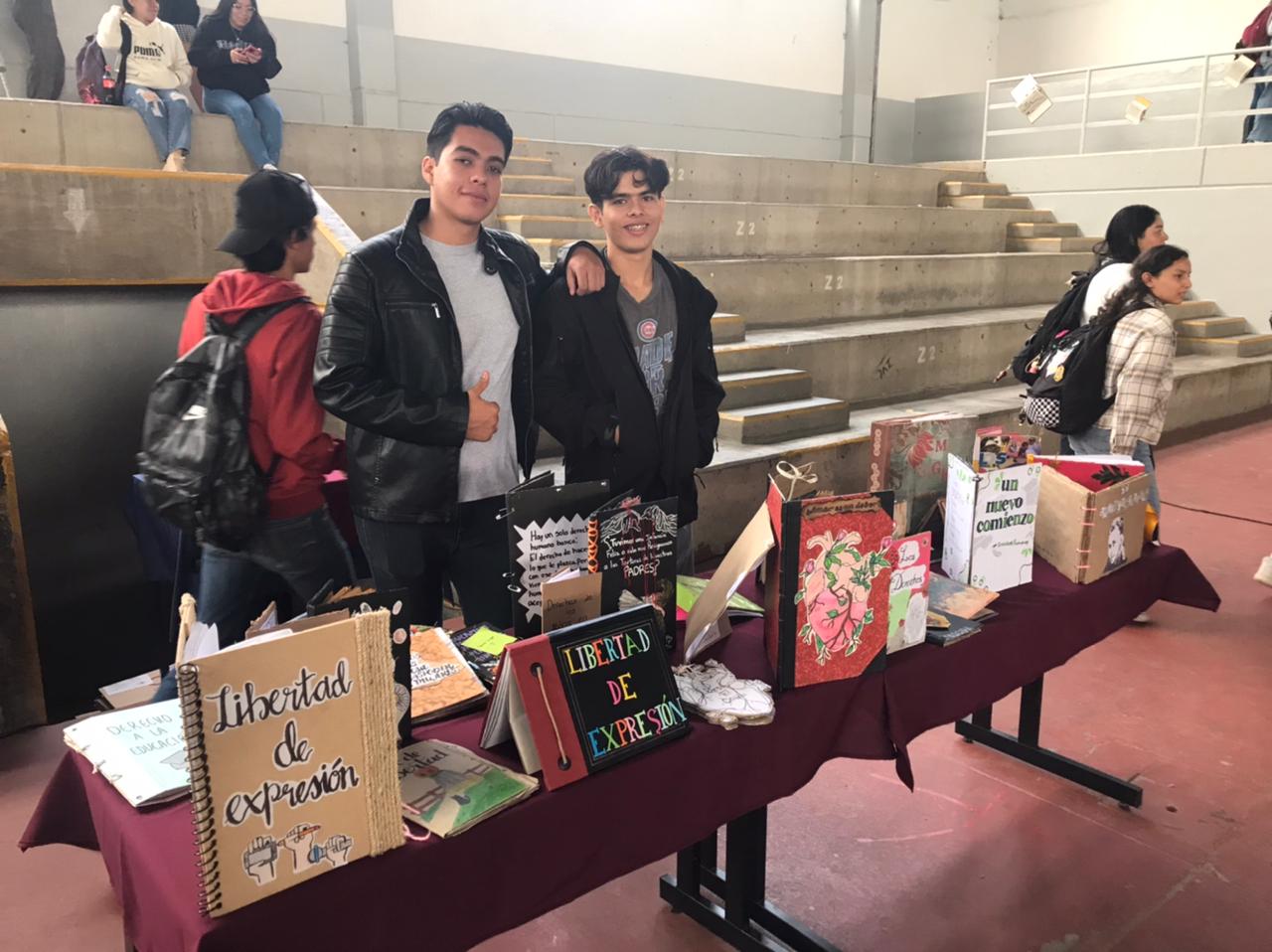 Participantes en Expo editoriales Cartonera