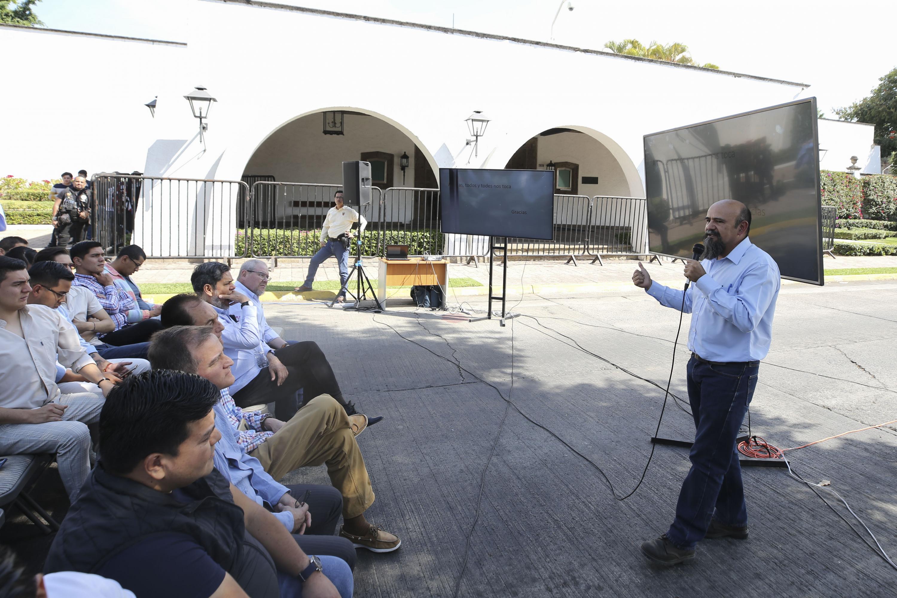 Participantes de u d g en master class en apoyo por la Autonomía, la Educación y la Salud universitaria