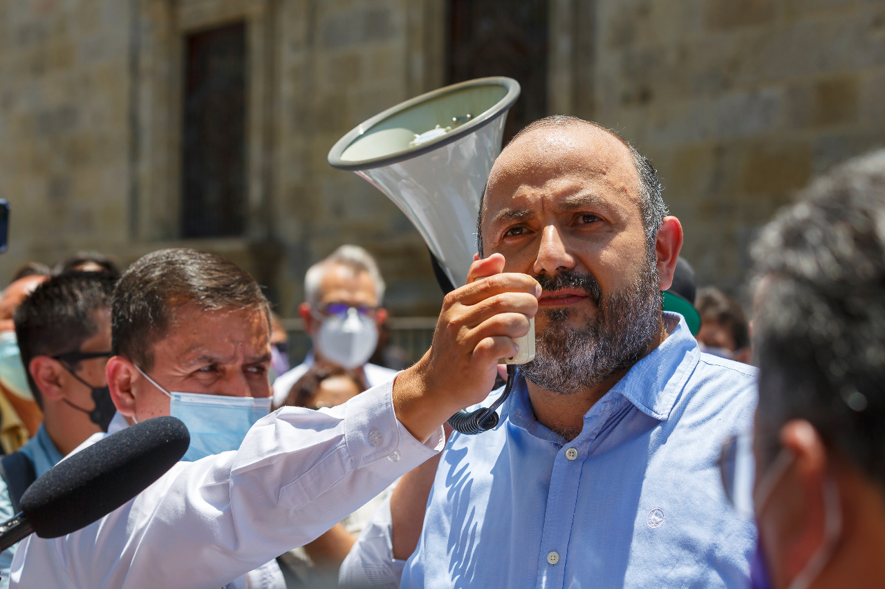 Participantes en contingente para exigir seguridad para la comunidad universitaria y sociedad en general