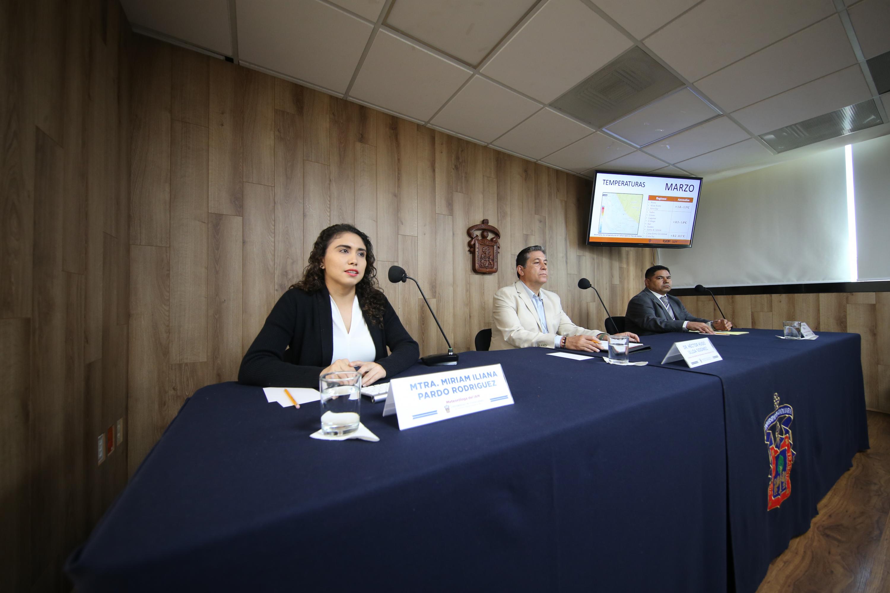 Autoridades del evento en rueda de prensa