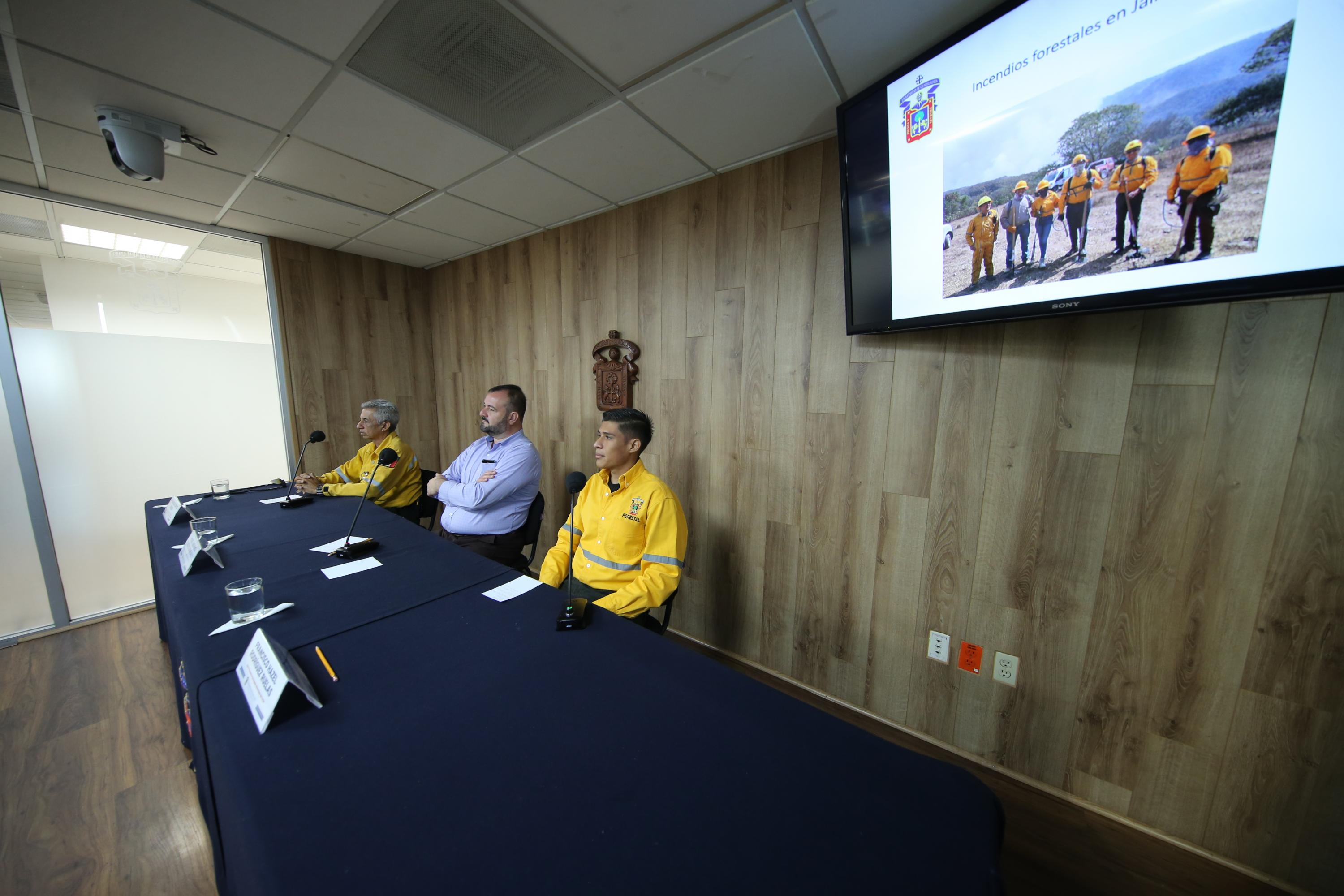 Autoridades del evento en rueda de prensa