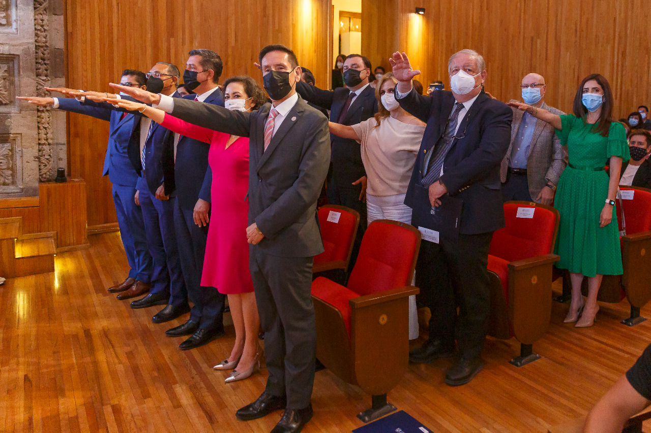 Rinde protesta el Consejo de Rectoras y Rectores de la UdeG