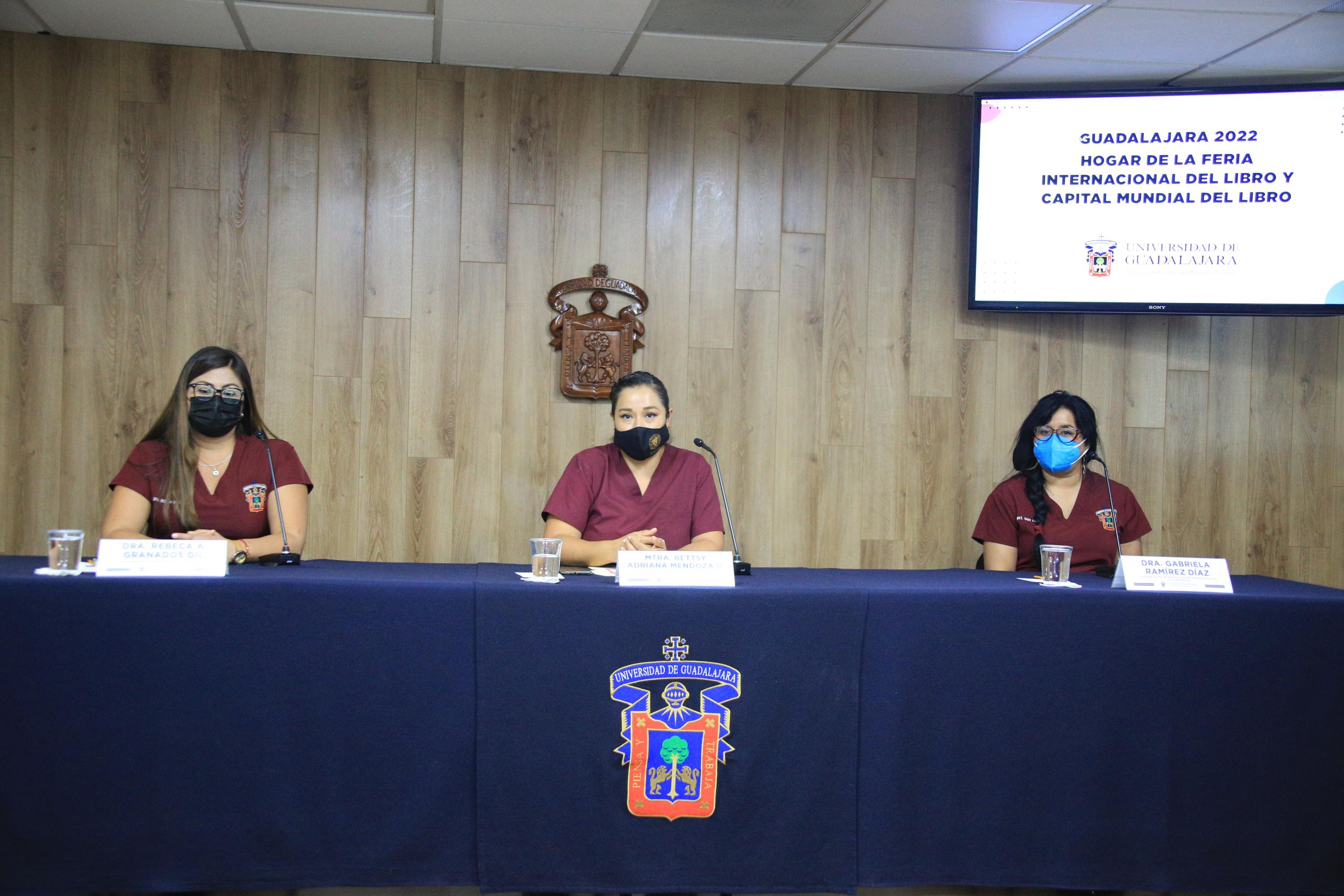 Autoridades del evento en rueda de prensa