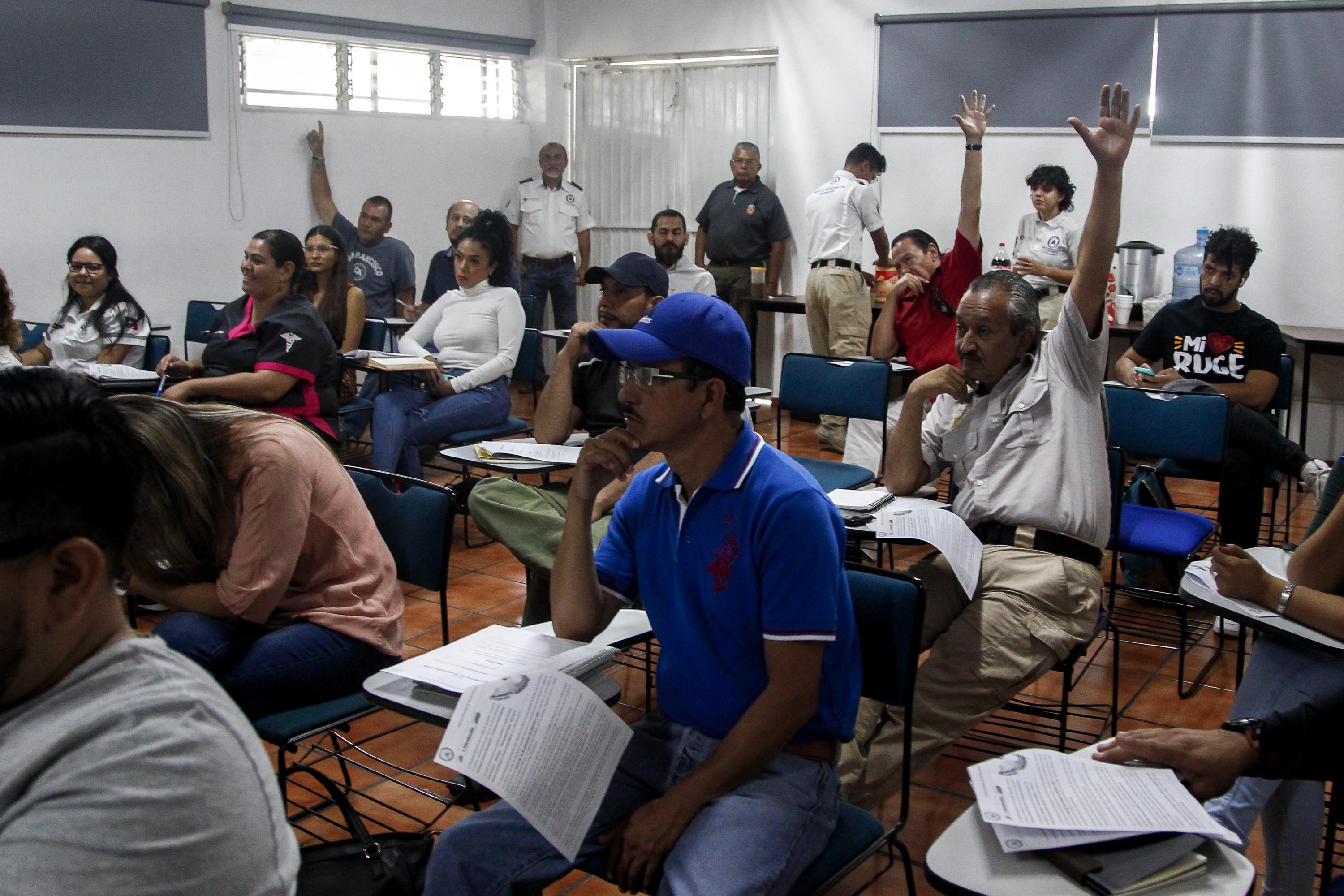 participantes en capacitación en aula