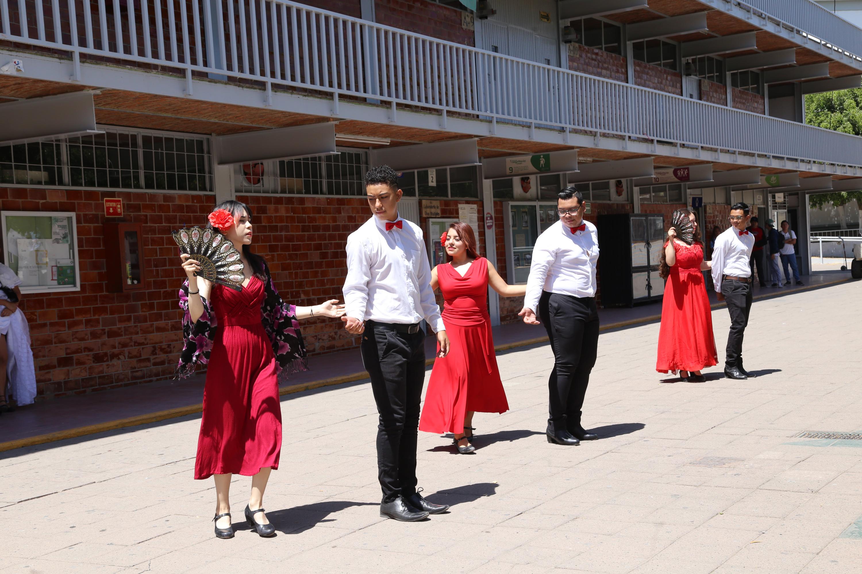 Participante de actividad recreativa en Brigadas Multidisciplinarias Nos Late Servir