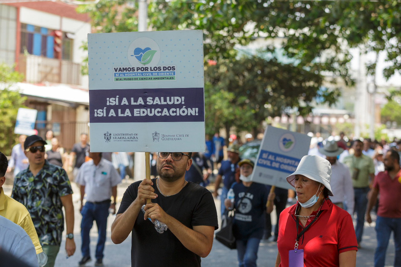 Participantes en contingente caminata por la autonomía Caminata por la Autonomía, la Educación y la Salud
